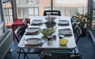 la dimension d'une table pour 6 personnes