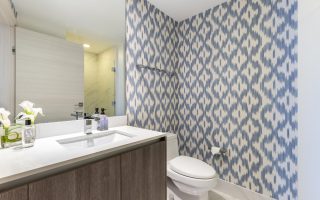 plan de travail à choisir pour une salle de bains fonctionnelle et esthétique