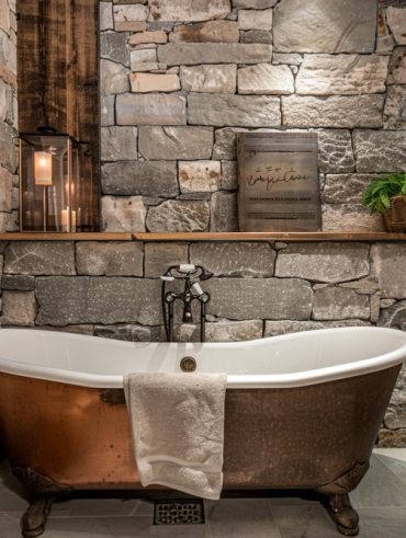 Aménager une salle de bain en pierre pour un style naturel et élégant