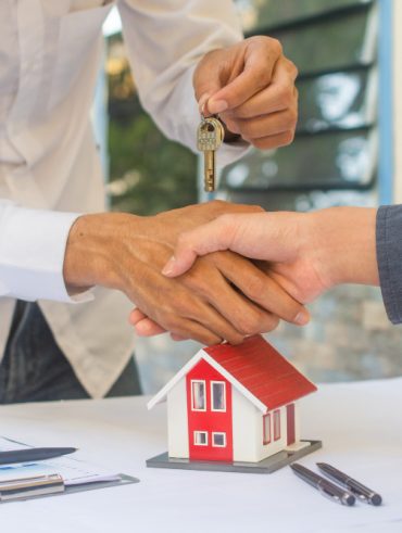 acheter une opportunité immobilière à prix réduit avec la Maison saisie par la banque à vendre